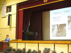 豊田選手の障害についての講演の写真2