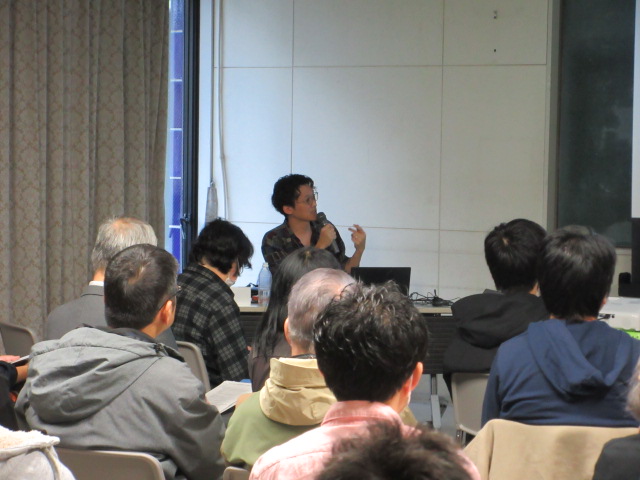 講演の様子 講演の様子