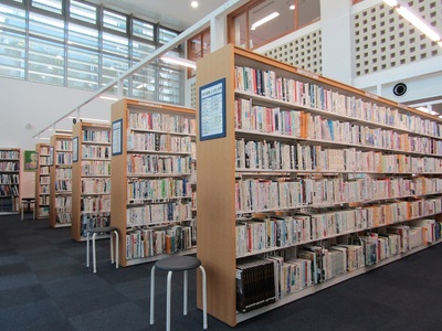 南田中図書館