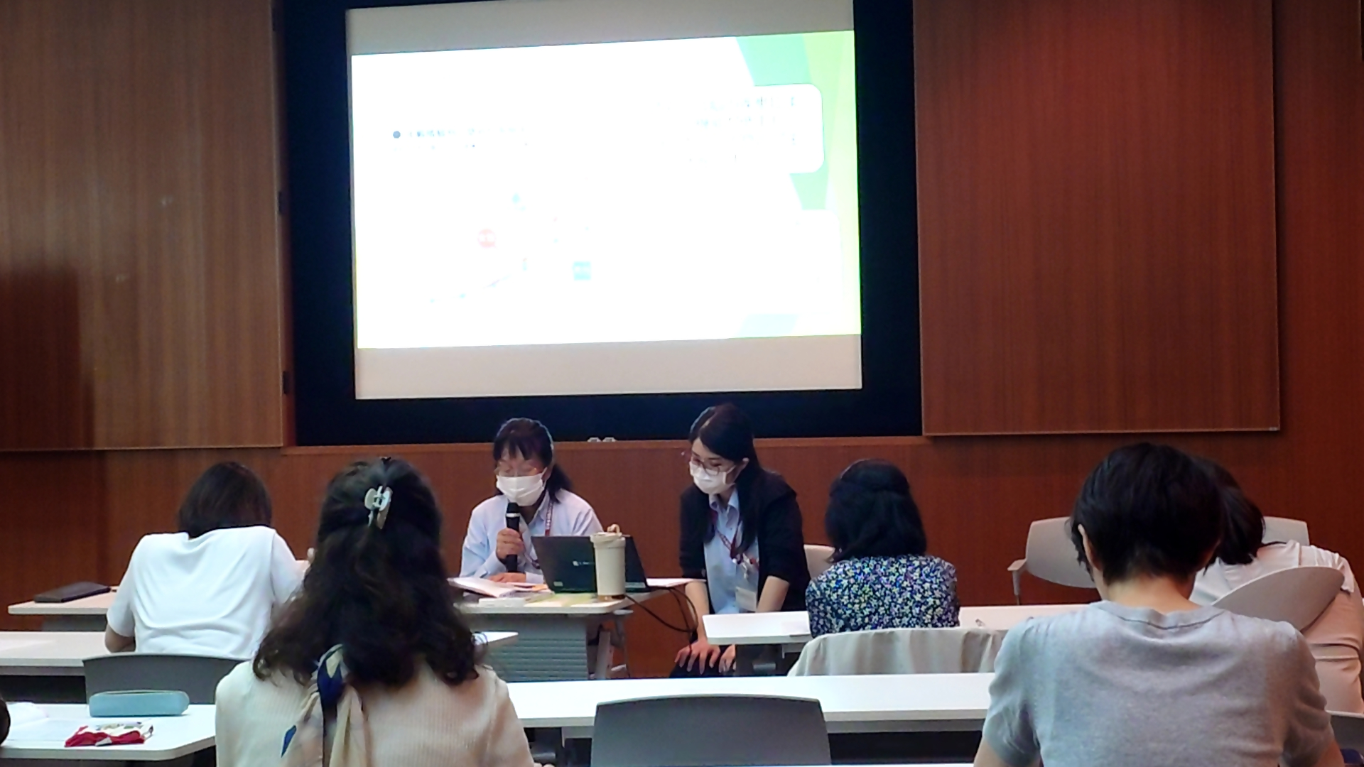認知症サポーター養成講座の様子 認知症サポーター養成講座の様子
