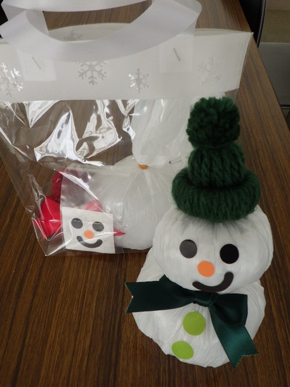 ふわふわゆきだるま ふわふわゆきだるま