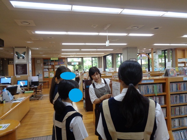 書架案内