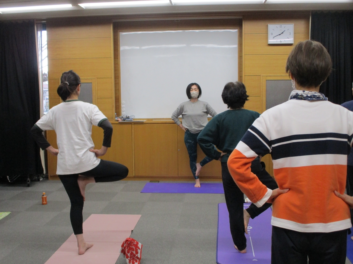 ヨガ体験講座の様子