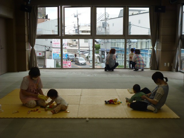 保育中1 保育中1