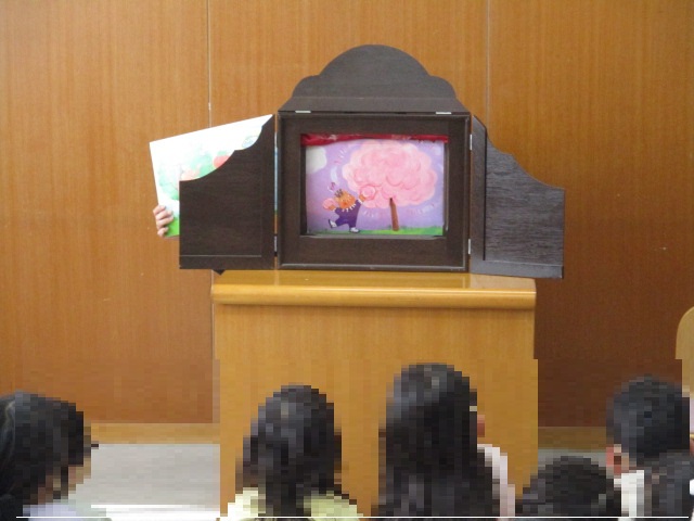 おはなし会の様子1