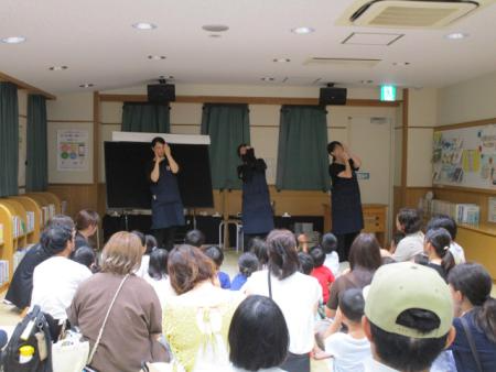 手遊びの様子 手遊びの様子